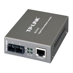 TP Link Gigabit Ethernet Media Converter 10 1000M Base RJ45 to1000M Single mode SC Fiber ConnectorExternal AC Adaptor MC1400